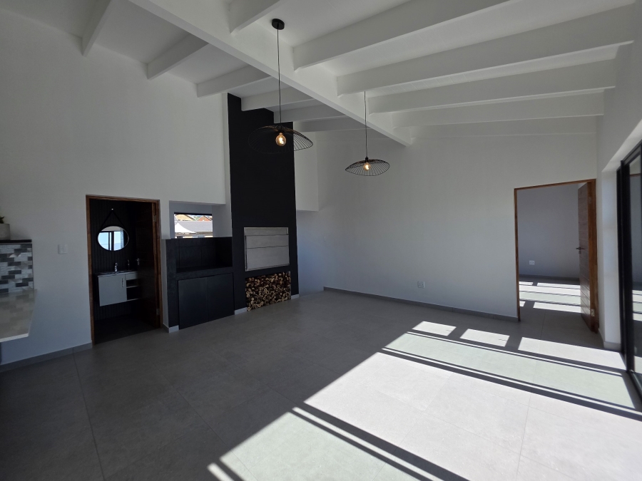 3 Bedroom Property for Sale in Wavecrest Eastern Cape